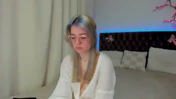 EllaMyerss