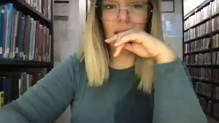 MistressLouUK