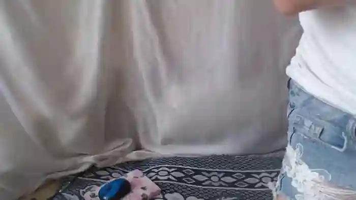BettyGirlKiss