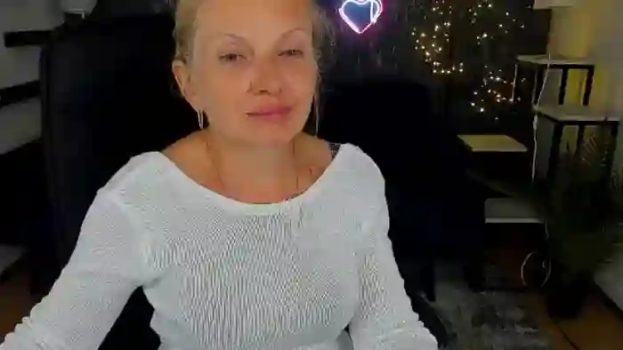 YrhotAbbyX