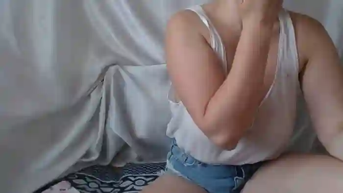 BettyGirlKiss