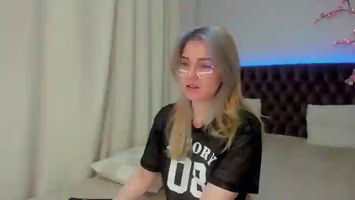 EllaMyerss