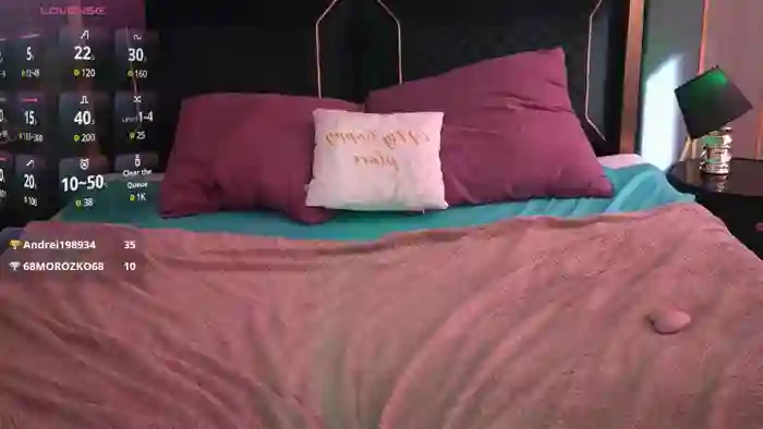 NikkiGoldX