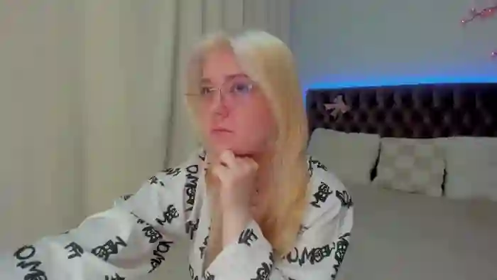 EllaMyerss