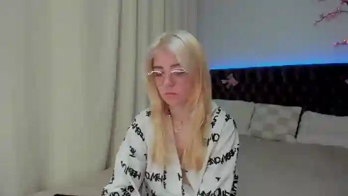 EllaMyerss