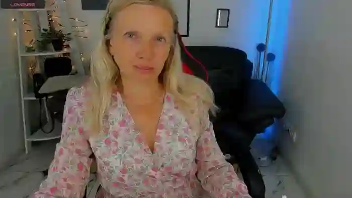 YrhotAbbyX