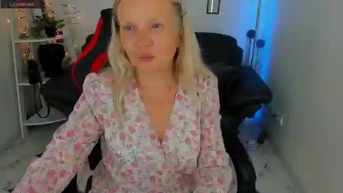 YrhotAbbyX