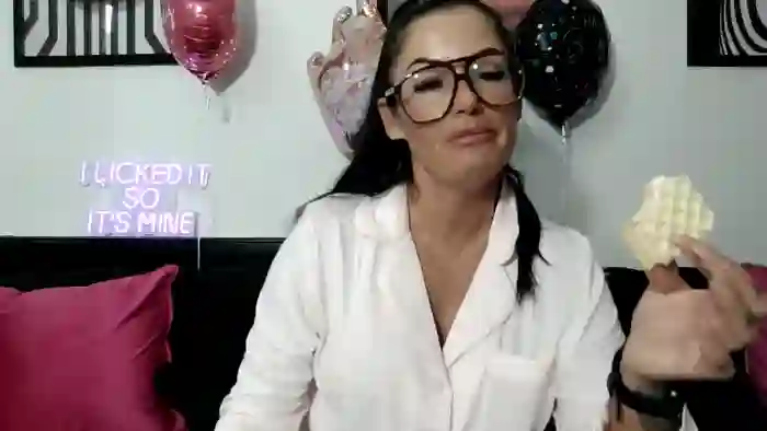 BellaVixen23