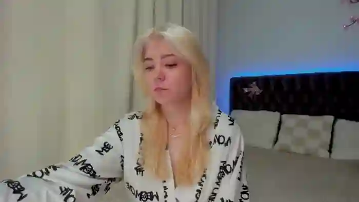 EllaMyerss