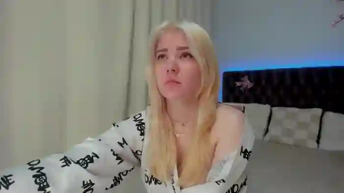EllaMyerss