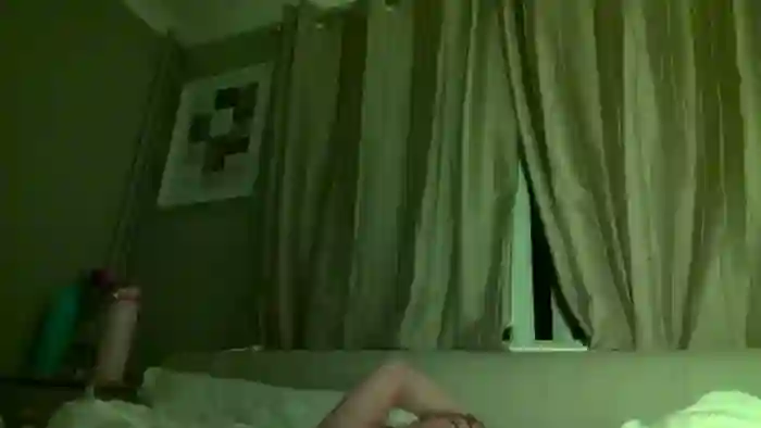 Luna_Valentina_UK