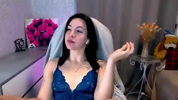 MeganNaughtyy