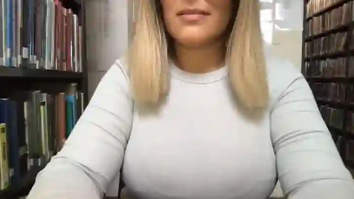 MistressLouUK