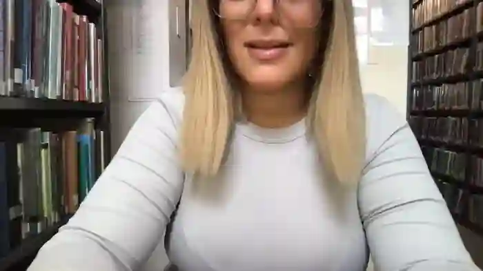 MistressLouUK
