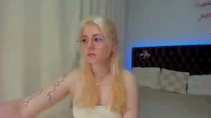 EllaMyerss