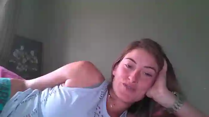 Luna_Valentina_UK