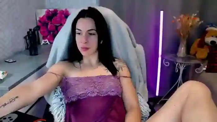 MeganNaughtyy