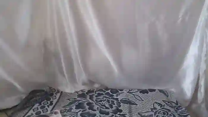 BettyGirlKiss