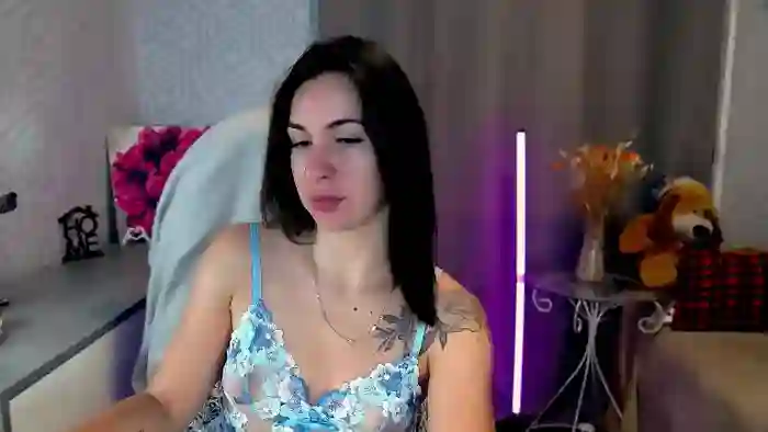 MeganNaughtyy