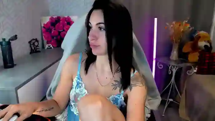 MeganNaughtyy