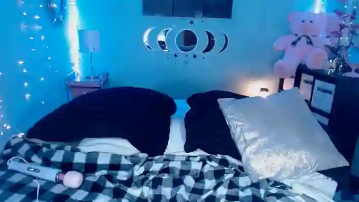 Lacey_Prescott