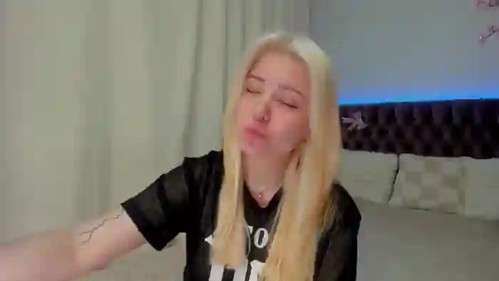 EllaMyerss
