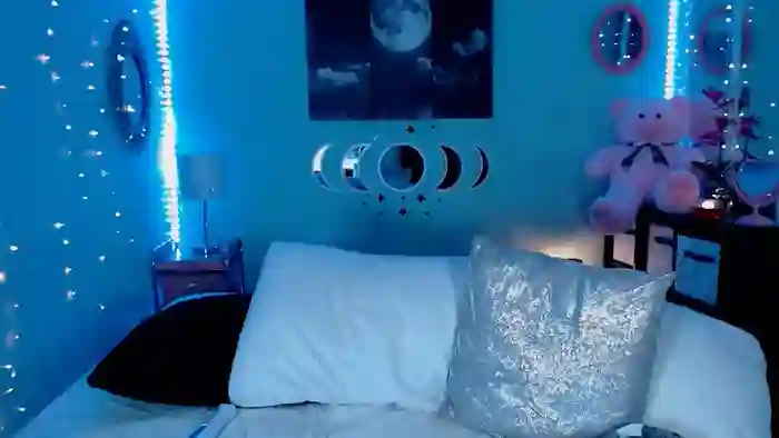Lacey_Prescott