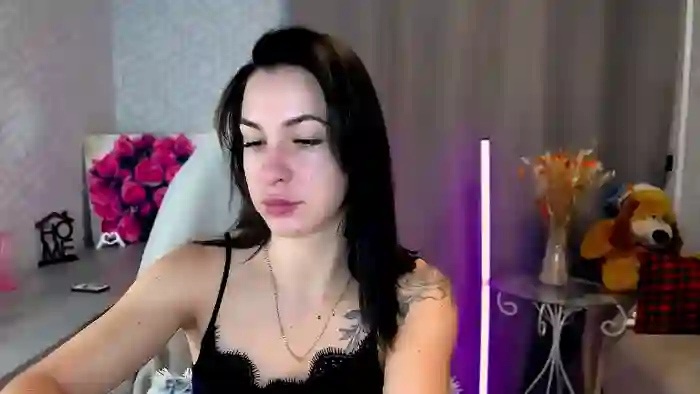 MeganNaughtyy