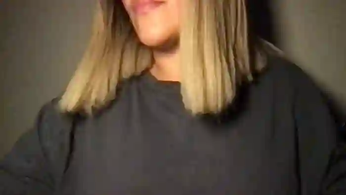 MistressLouUK
