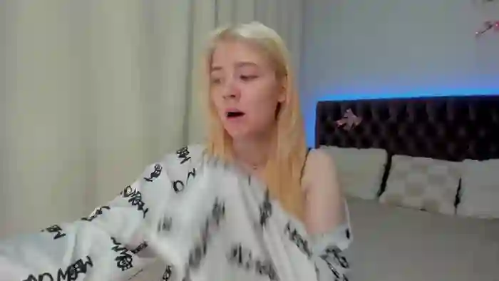EllaMyerss
