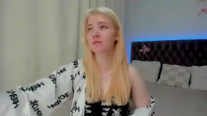 EllaMyerss