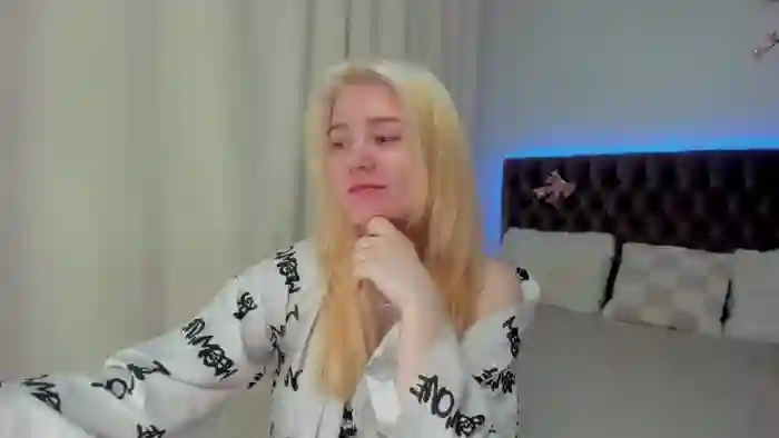 EllaMyerss