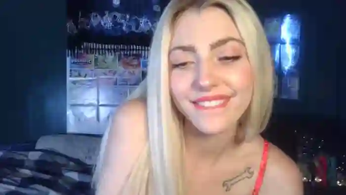 AlexMarieXOXO