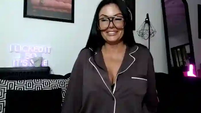 BellaVixen23