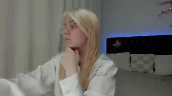 EllaMyerss