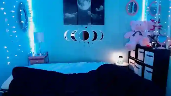 Lacey_Prescott