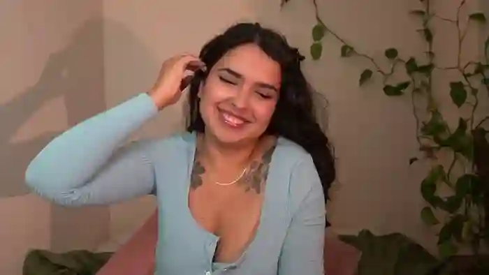 MayaPetite