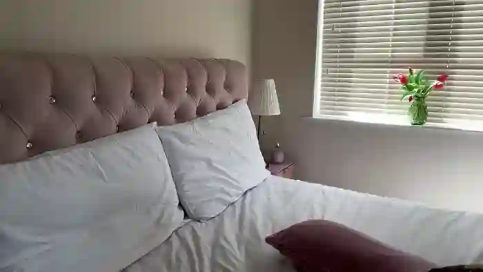 MiaBOOTYQueenUK