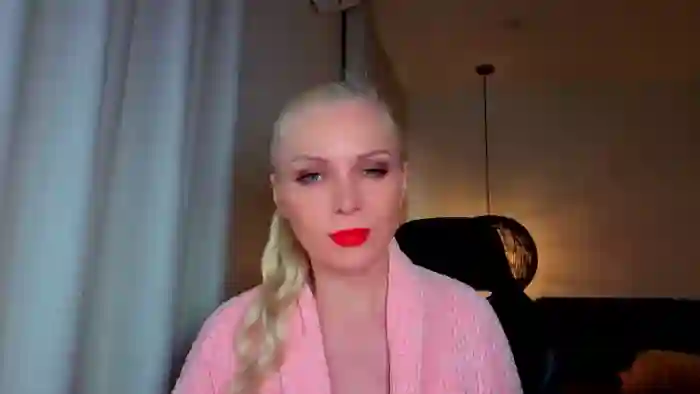 MsLindsayDevis