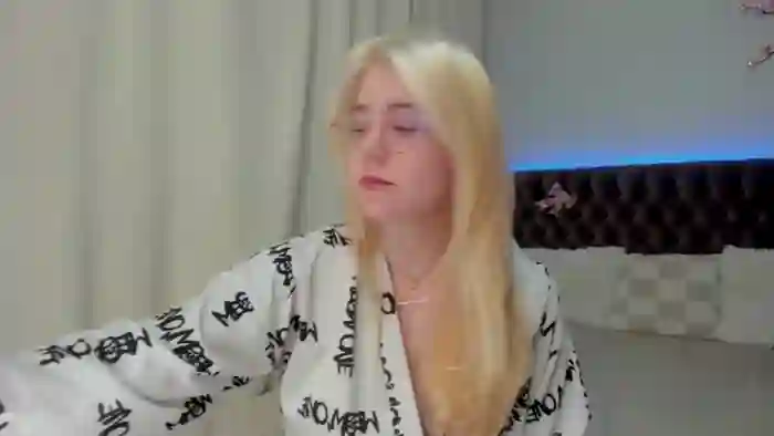 EllaMyerss
