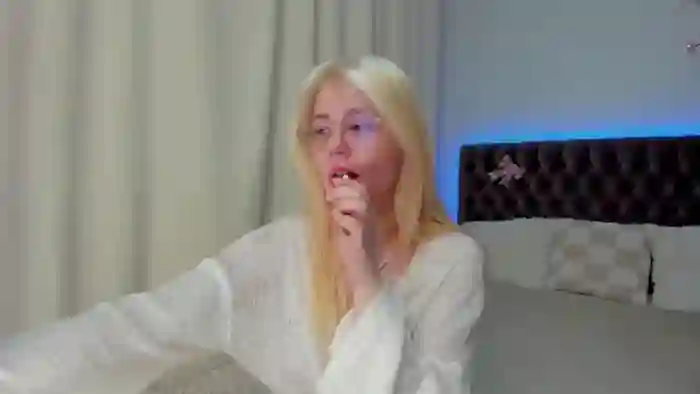 EllaMyerss