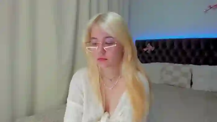 EllaMyerss