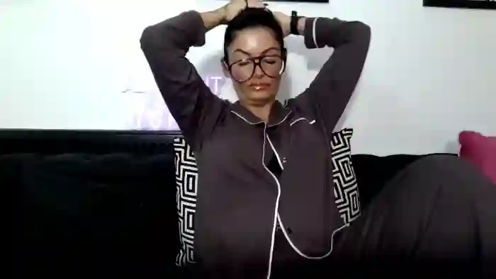 BellaVixen23