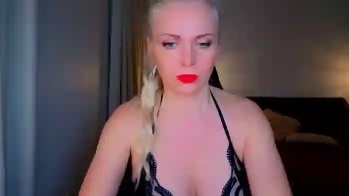 MsLindsayDevis