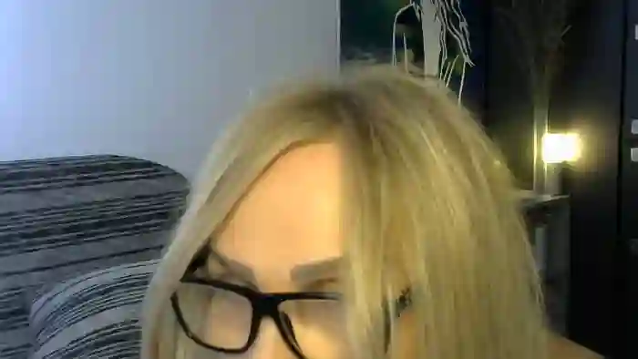 Evie_Paige