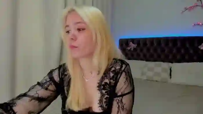 EllaMyerss