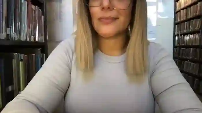 MistressLouUK