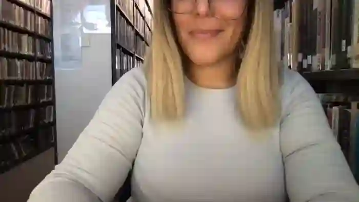 MistressLouUK