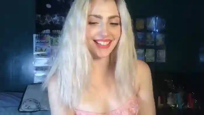 AlexMarieXOXO