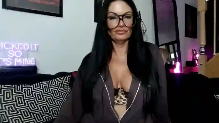 BellaVixen23